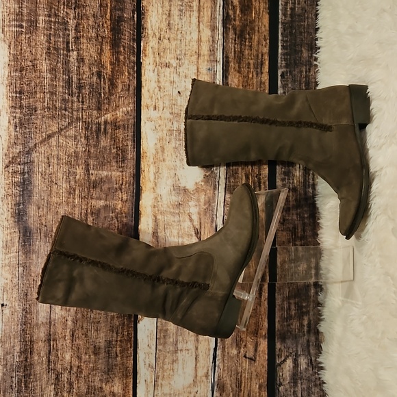 Barneys New York Boots - Picture 2 of 13